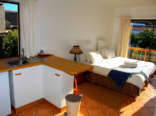 upsatairs-studio-beach-house-accommodation-jbay-2a upstairs studio baech house jeffreys bay